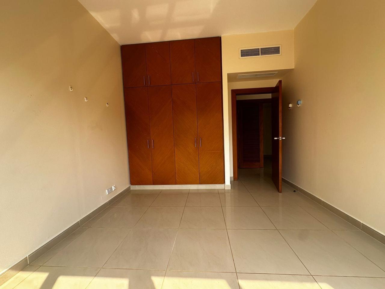 Golden Sands 9